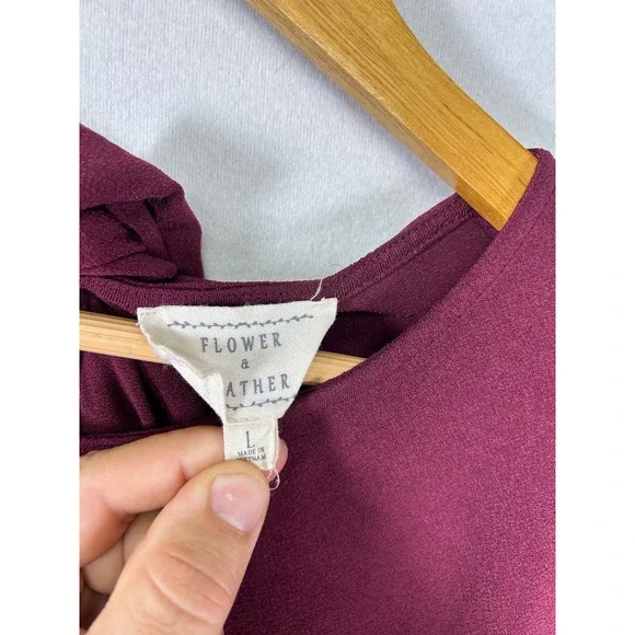 Romantic Flower & Feather Blouse Womens L Burgundy Lace Puff Sleeve Back Tie - Picture 3 of 9